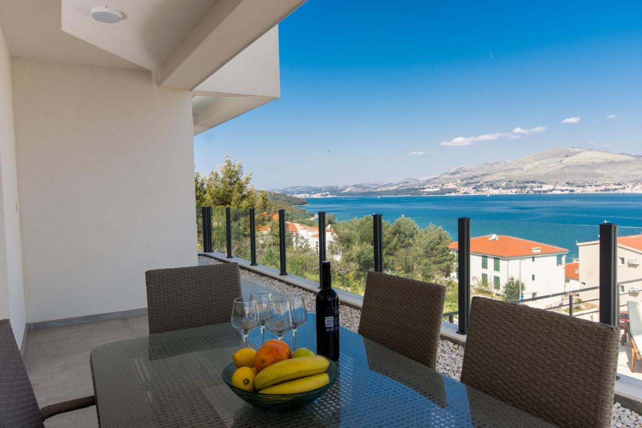 Julia * Trogir